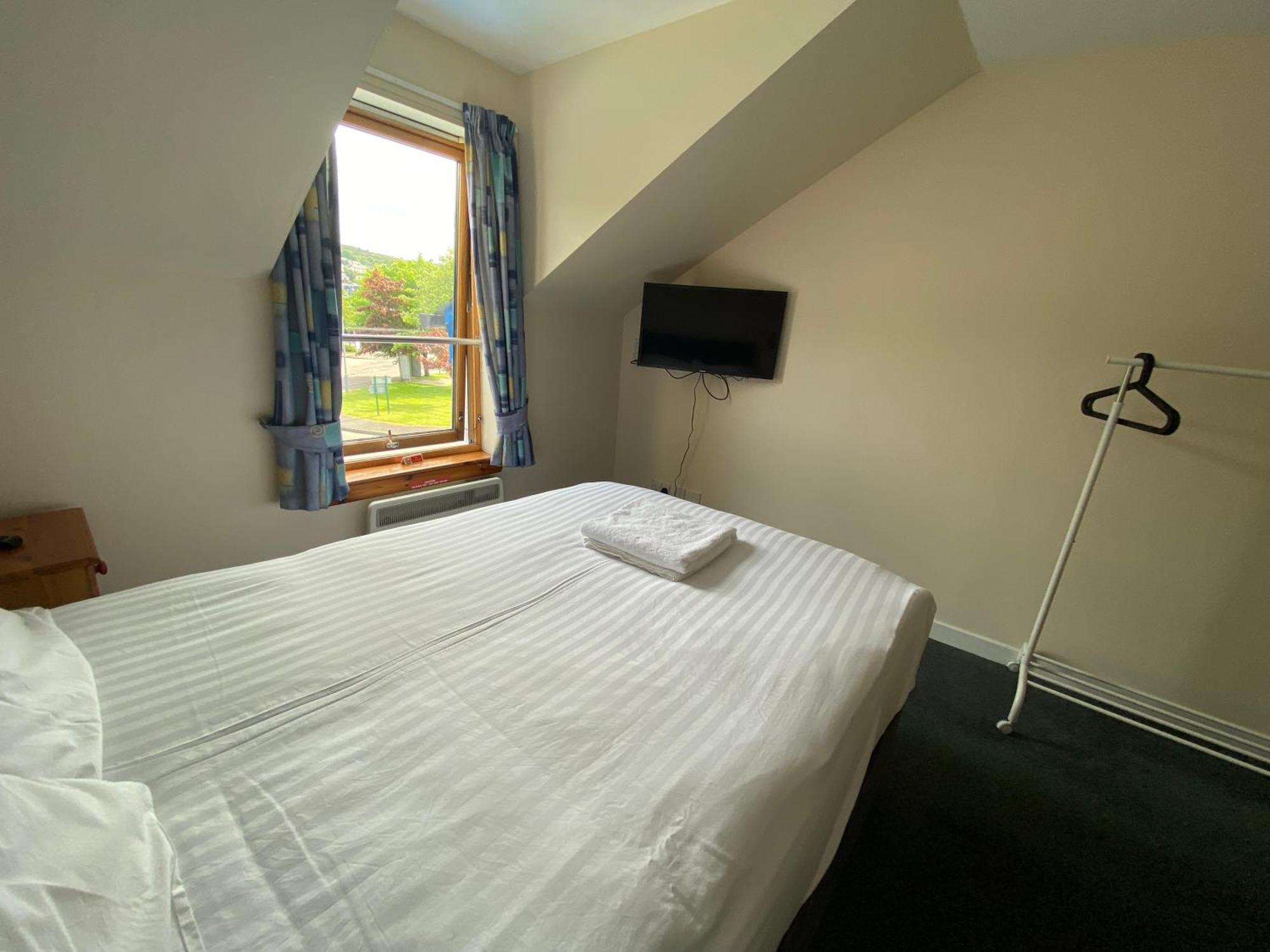 Waterfront Lodge - Accommodation Only Fort William Habitación foto